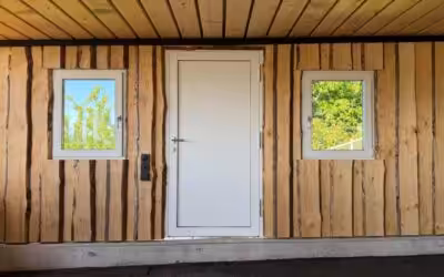 Autounterstand mit Holzverkleidung, EFH Dotzigen